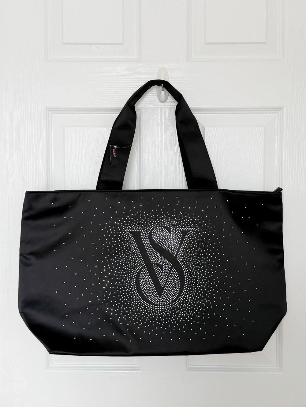 Victoria’s Secret Shine Zipper Tote Bag Holiday 2024 Bling Diamante Graphic NWT - Picture 4 of 6